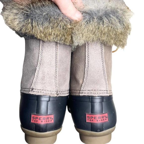 Women's Sperry gray suede faux fur trim waterproof duck boots size 7 - Picture 5 of 7